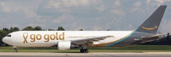 04273 Phoenix Amazon Prime Air go gold アマゾン プライムエア B767-300ER N313AZ 1:400 完売しました。 Phoenix 1:400 Amazon Prime Air / アマゾン プライムエア 767-300 亜鉛ダイキャスト製