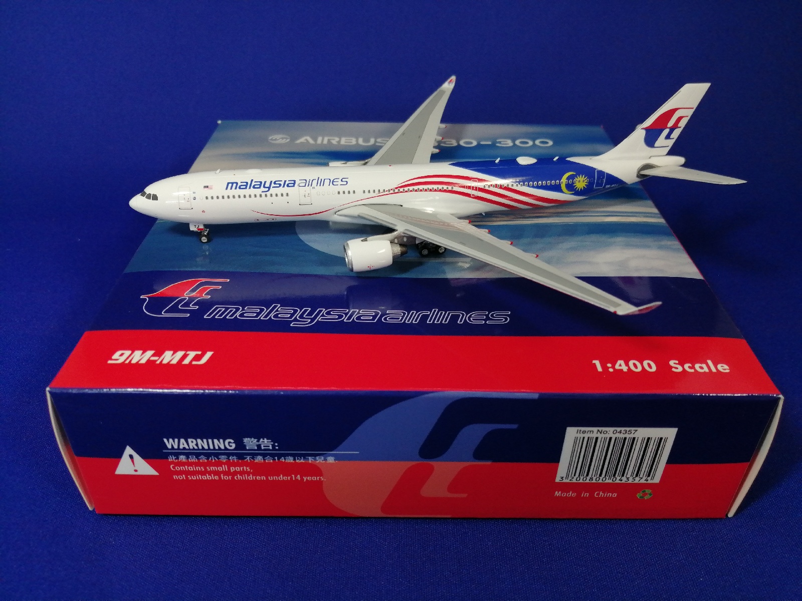 04357 Phoenix Malaysia MAS / マレーシア航空 A330-300 9M-MTJ 1:400 完売しました。