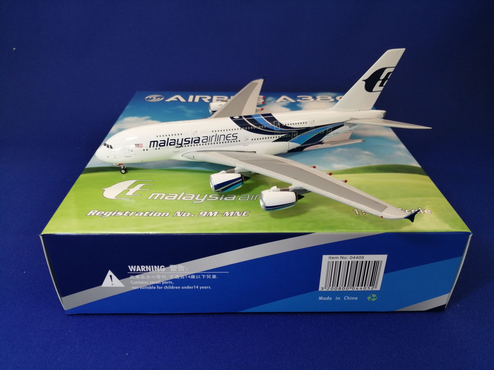 04405 Phoenix Malaysia MAS / マレーシア航空 A380 9M-MNC 1:400 完売しました。 Phoenix 1:400 Malaysia Airlines MAS / マレーシア航空 A380 亜鉛ダイキャスト製