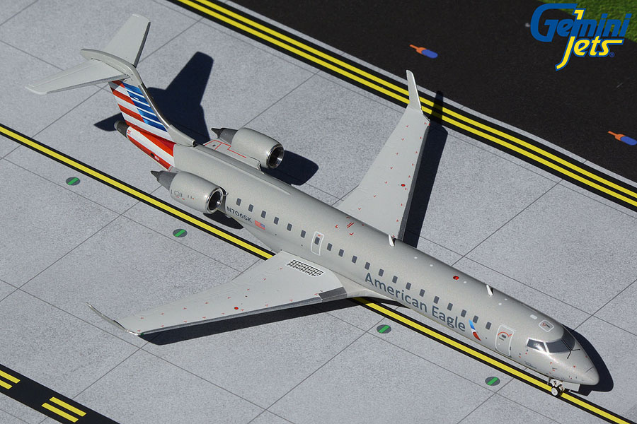 G2AAL1020 GEMINI 200 American Eagle / アメリカンイーグル CRJ-700 N706SK 1:200 お取り寄せ GEMINI JETS 1:200 American Eagle / アメリカン・イーグル CRJ700 亜鉛ダイキャスト製