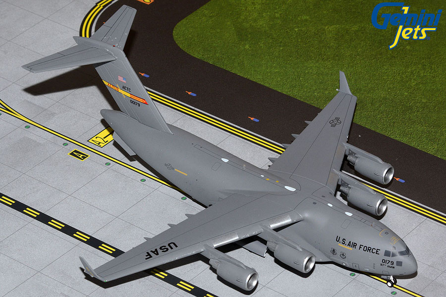 G2AFO1006 GEMINI 200 アメリカ空軍 USAF C-17A Altus AFB 00-0179 1:200 完売しました。 GEMINI JETS 1:200 USAF U.S. Air Force / アメリカ空軍 C-17 グローブマスターIII 亜鉛ダイキャスト製