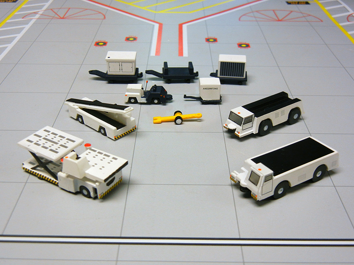 GJ78451 GEMINI 200 空港アクセサリー 車両セット グランドハンドリングGSEセット 1:200