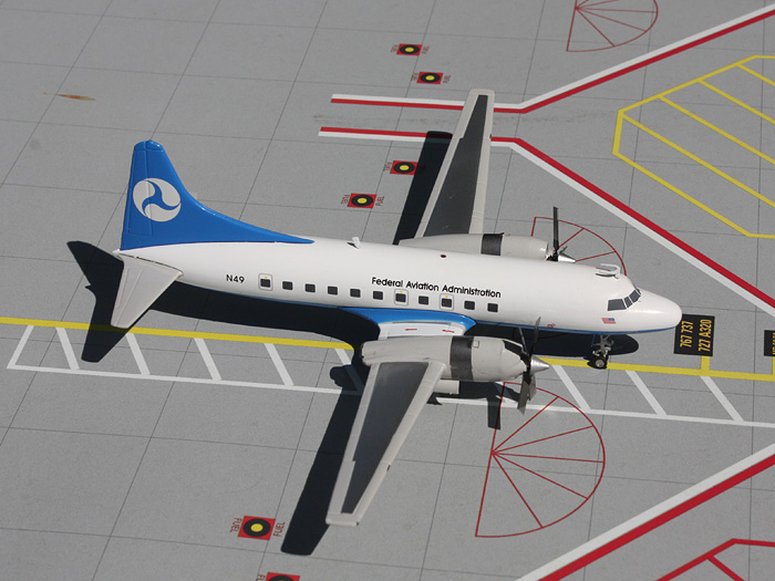 78253 GEMINI 200 FAA / アメリカ連邦航空局 CV-580 N49 1:200 完売しました。