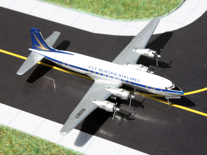 GJ70974 GEMINI JETS ALASKA AIRLINES / アラスカ航空 DC-6 N11817 1:400 完売しました。 GEMINI JETS 1:400 ALASKA AIRLINES / アラスカ航空 DC-6 亜鉛ダイキャスト製