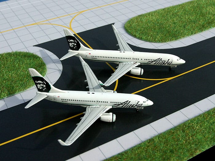 15136B GEMINI JETS Alaska B737-700&B737-800 2機セット 1:400 完売しました。 GEMINI JETS 1:400 ALASKA AIRLINES / アラスカ航空 737-700 亜鉛ダイキャスト製