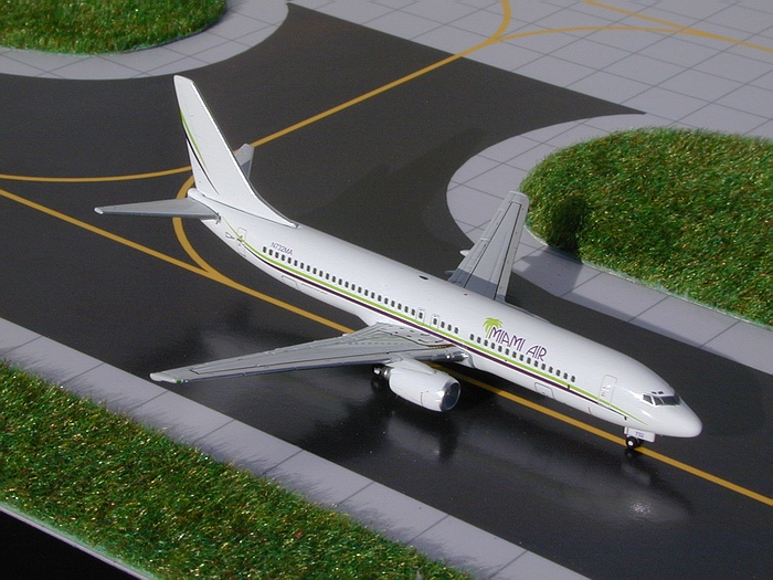 15349 GEMINI JETS MIAMI AIR / マイアミエア B737-800 N732MA 1:400 完売しました。 GEMINI JETS 1:400 MIAMI AIR / マイアミエア 737-800 亜鉛ダイキャスト製