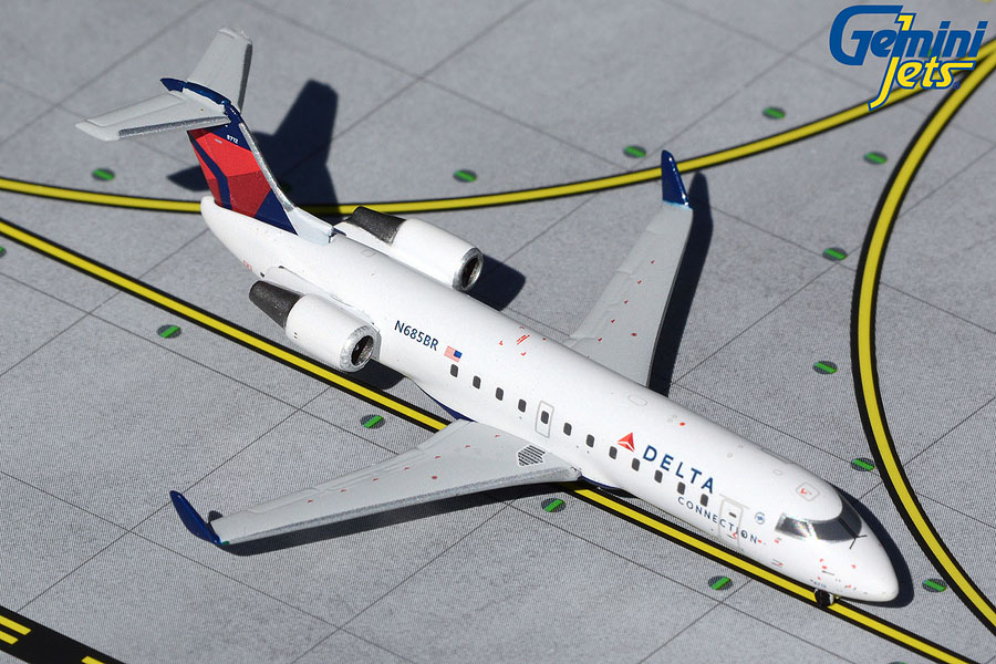 GJDAL2034 GEMINI JETS Delta Connection / デルタ・コネクション CRJ-200LR N685BR 1:400 メーカー完売