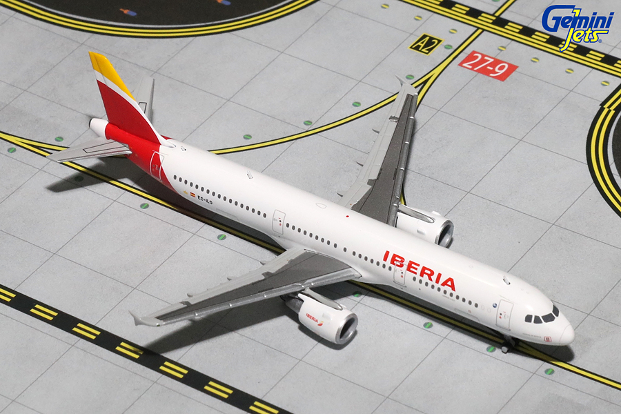 GJ701494 GEMINI JETS Iberia / イベリア航空 A321-200 EC-ILO 1:400 完売しました。 GEMINI JETS 1:400 Iberia / イベリア航空 A321 亜鉛ダイキャスト製
