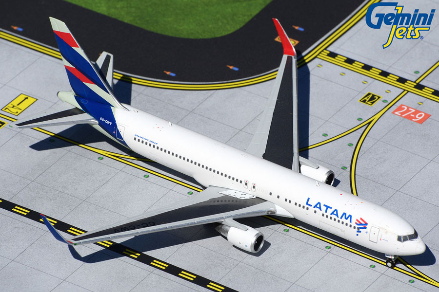 GJLAN1849 GEMINI JETS LATAM AIRLINES / ラタム航空 B767-300ER CC-CWV 1:400 完売しました。 GEMINI JETS 1:400 LATAM AIRLINES / ラタム航空 ランタム 767-300 亜鉛ダイキャスト製