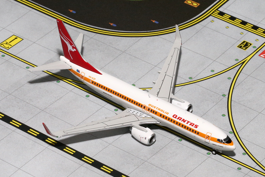 GJ701462 GEMINI JETS Qantas / カンタス航空 retro B737-800W VH-XZP 1:400 完売しました。 GEMINI JETS 1:400 Qantas Airways / カンタス航空 737-800 亜鉛ダイキャスト製