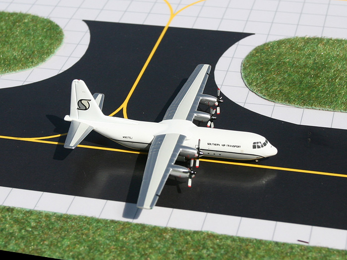 GJ70645 GEMINI JETS SOUTHERN AIR TRANSPORT / サザン・エア L-100 N907SJ 1:400 メーカー完売 GEMINI JETS 1:400 SOUTHERN AIR TRANSPORT / サザン・エア L-100 ハーキュリーズ 亜鉛ダイキャスト製