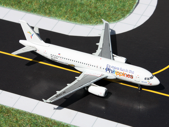 GJ701224 GEMINI JETS SEAIR / サウス・イースト・アジアン・エアラインズ A320 RP-C6319 1:400 完売しました。 GEMINI JETS 1:400 SEAIR / サウス・イースト・アジアン・エアラインズ A320 亜鉛ダイキャスト製