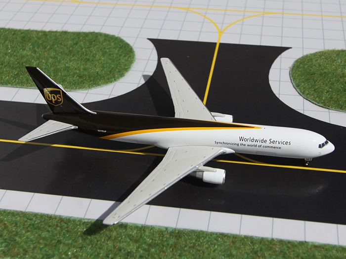 15370 GEMINI JETS UPS B767-300F スタンド付 1:400 メーカー完売 GEMINI JETS 1:400 UPS / ユーピーエス ユナイテッド・パーセル・サービス 767-300F 亜鉛ダイキャスト製
