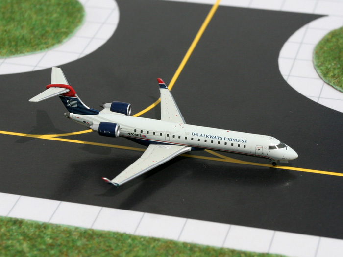 GJ70909 GEMINI JETS US AIRWAYS EXPRESS / USエアウェイズ・エクスプレス CRJ-700 N706PS 1:400 完売しました。 GEMINI JETS 1:400 US AIRWAYS EXPRESS / USエアウェイズ・エクスプレス CRJ700 亜鉛ダイキャスト製
