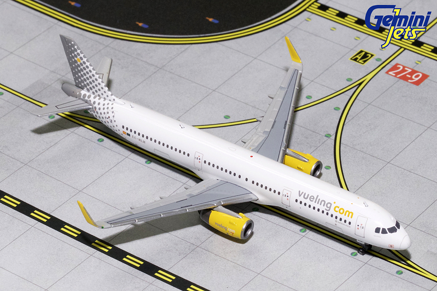 GJ701683 GEMINI JETS VUELING / ブエリング航空 A321 EC-MLM 1:400 完売しました。 GEMINI JETS 1:400 VUELING / ブエリング航空 A321 亜鉛ダイキャスト製