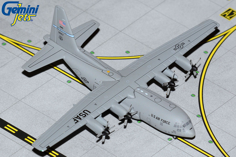 GMUSA114 GEMINI MACS アメリカ空軍 USAF C-130 90-1057 1:400 完売しました。 GEMINI JETS 1:400 USAF U.S. Air Force / アメリカ空軍 C-130 ハーキュリーズ 亜鉛ダイキャスト製