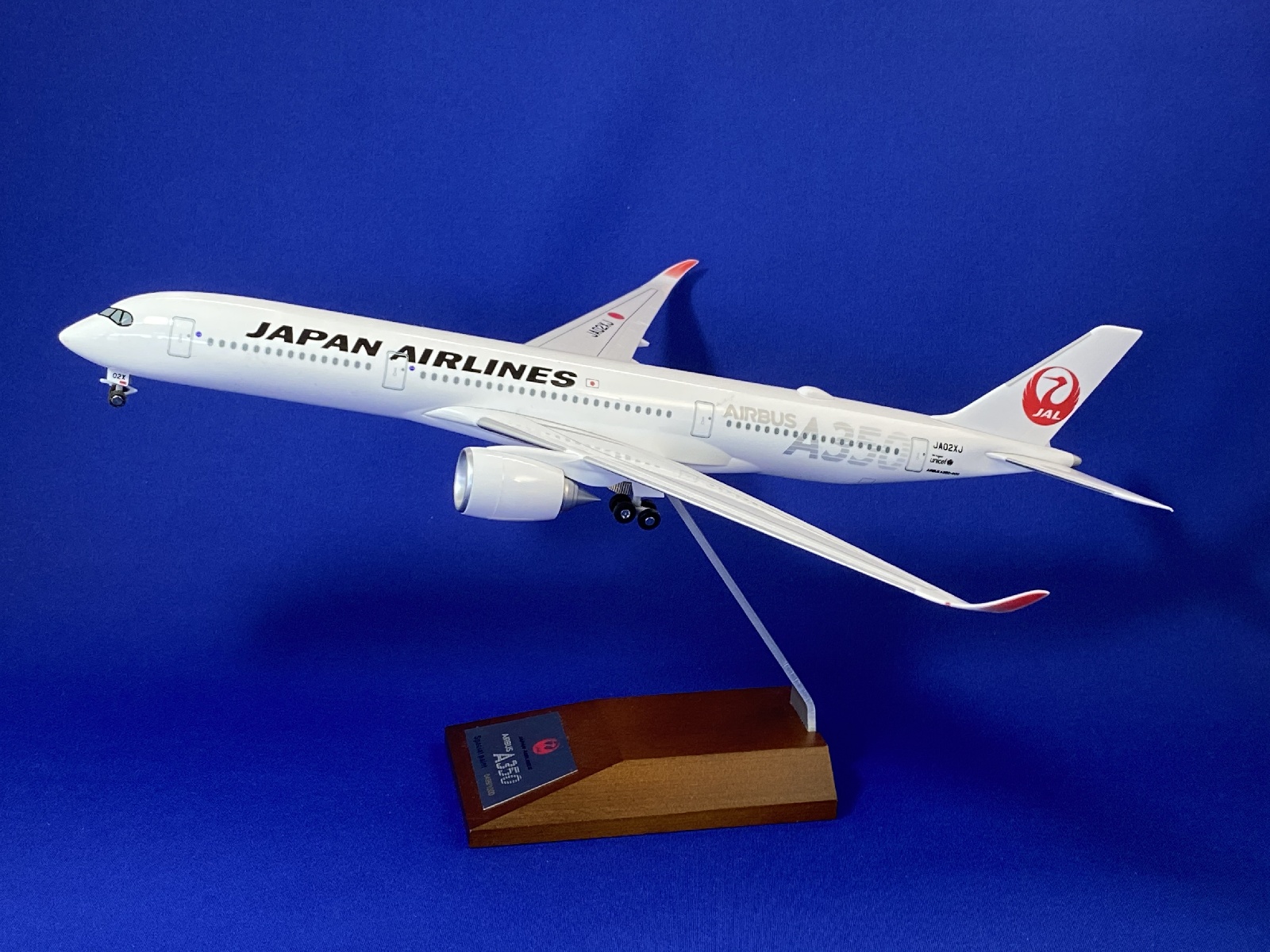 BJQ2031 JALUX企画品 JAL A350-900 JA02XJ 1:200 完売しました。