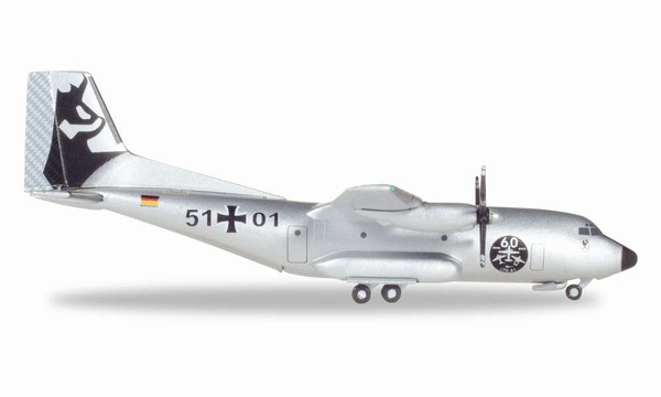 530682 Herpa Luftwaffe / ドイツ空軍 C-160 ATS Wing61 60th 51+01 1:500 お取り寄せ Herpa 1:500 Luftwaffe / ドイツ空軍 C-160 亜鉛ダイキャスト製