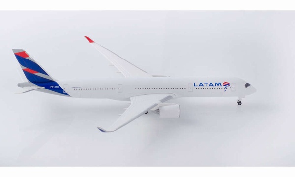 532754 Herpa LATAM AIRLINES A350-900 PR-XTD 1:500 完売しました。