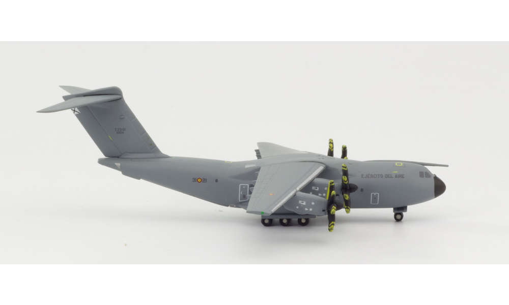 533348 Herpa Spanish Air Force / スペイン空軍 A400M 311th Sq 31st Wing T23-01 1:500 完売しました。 Herpa 1:500 Spanish Air Force / スペイン空軍 A400M 亜鉛ダイキャスト製