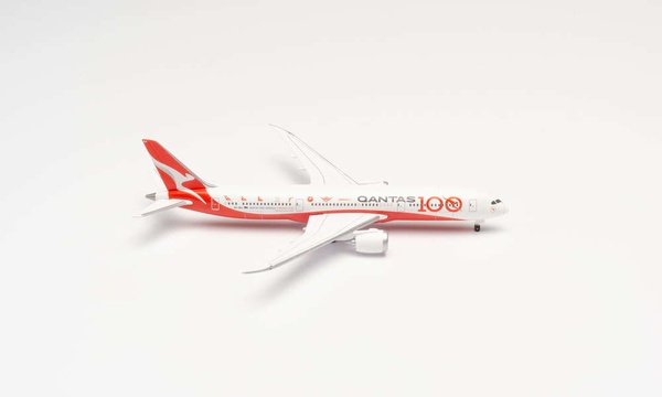 534079 Herpa Qantas / カンタス航空 100th Ann Longreach B787-9 VH-ZNJ 1:500 完売しました。 Herpa 1:500 Qantas Airways / カンタス航空 787-9 亜鉛ダイキャスト製