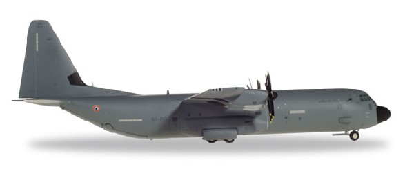 559522 Herpa フランス空軍 C-130J-30 オルレアン＝ブリシー空軍基地 1:200 完売しました。 Herpa 1:200 French Air Force / フランス空軍 C-130 ハーキュリーズ 亜鉛ダイキャスト製