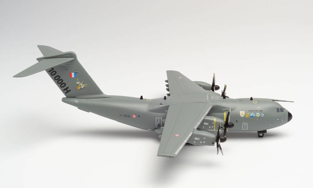 570718 Herpa フランス空軍 A400M Orleans-Bricy 10000H F-RBAL 1:200 完売しました。