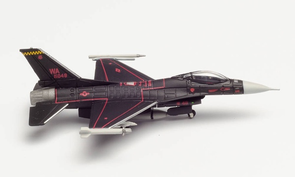 571098 Herpa アメリカ空軍 USAF F-16 89-2048 1:200 完売しました。
