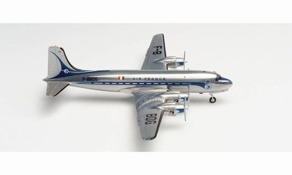 571104 Herpa Air France / エールフランス航空 DC-4 F-BBDG Ciel de Champagne 1:200 完売しました。