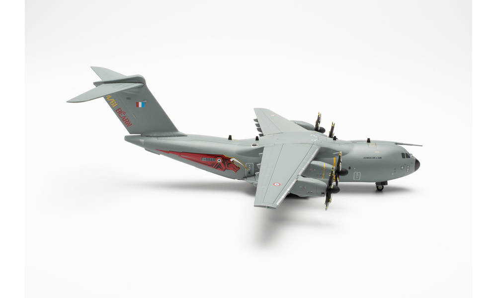 572125 Herpa French Air Force / フランス空軍 4/61輸送飛行隊 Bearn オルレアン＝ブリシー空軍基地 A400M F-RBAR 1:200 完売しました。 Herpa 1:200 French Air Force / フランス空軍 A400M 亜鉛ダイキャスト製