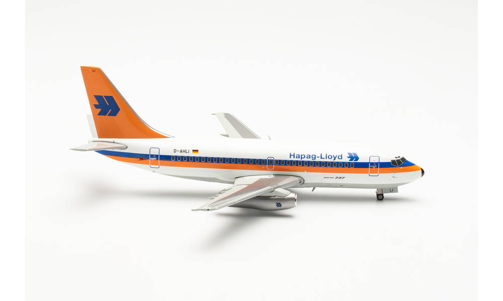 572132 Hapag-Lloyd Flug / ハパックロイド Flug B737-200 D-AHLI 1:200 完売しました。
