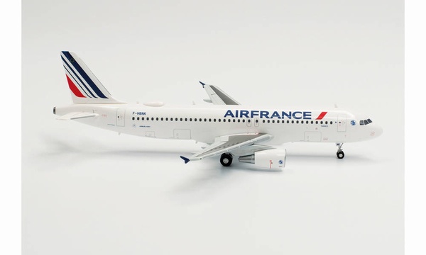 572217 Herpa Air France  / エールフランス 2021 livery Tarbes A320 F-HBNK 1:200 完売しました。 Herpa 1:200 Air France / エールフランス A320 プラスチック製