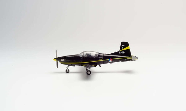 580519 Herpa オランダ空軍 PC-7ターボトレーナー 131Sq L-09 1:72 完売しました。 Herpa 1:72 Royal Netherlands Air Force/ オランダ空軍 オランダ王立空軍 PC-7 亜鉛ダイキャスト製