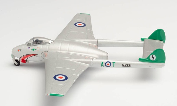 580632 Herpa イギリス空軍 FB5 112SQ ファスベルク航空基地 1:72 完売しました。 Herpa 1:72 RAF / Royal Air Force / イギリス空軍 バンパイア 亜鉛ダイキャスト製