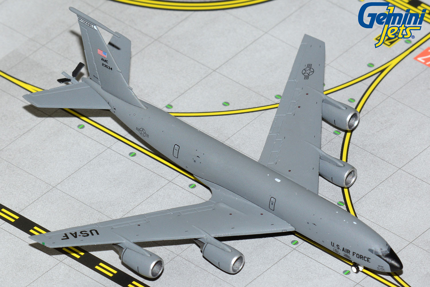 GMUSA120  GEMINI MACS U.S. Air Force KC-135RT McConnell Air Force Base 62-3534 1:400 完売しました。