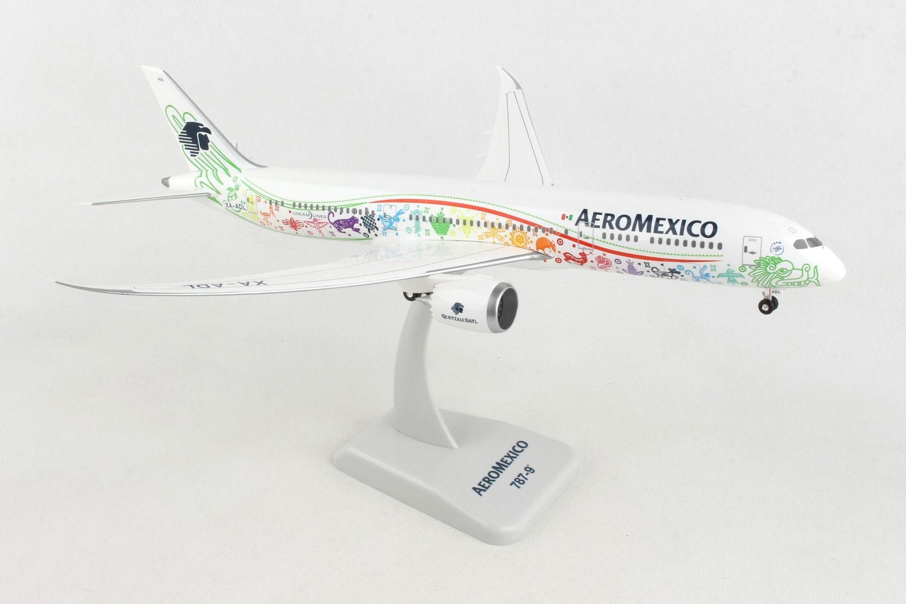 10673GR Hogan Aeromexico / アエロメヒコ Quetzalcoatl B787-9 XA-ADL 1:200 完売しました。