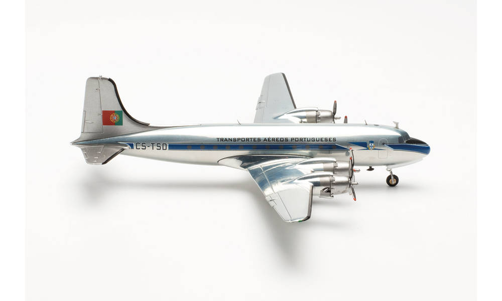 572453 Herpa TAP Air Portugal / TAPポルトガル航空 DC-4 CS-TSD 1:200 完売しました。
