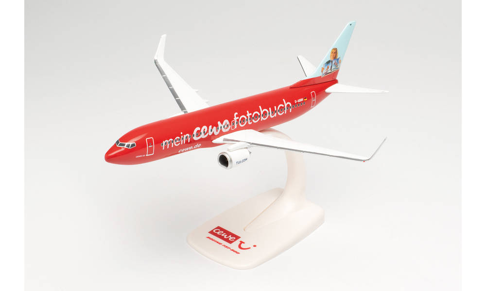 613538 Herpa SNAPFIT TUIFLY B737-800 D-ABMV 1:200 お取り寄せ