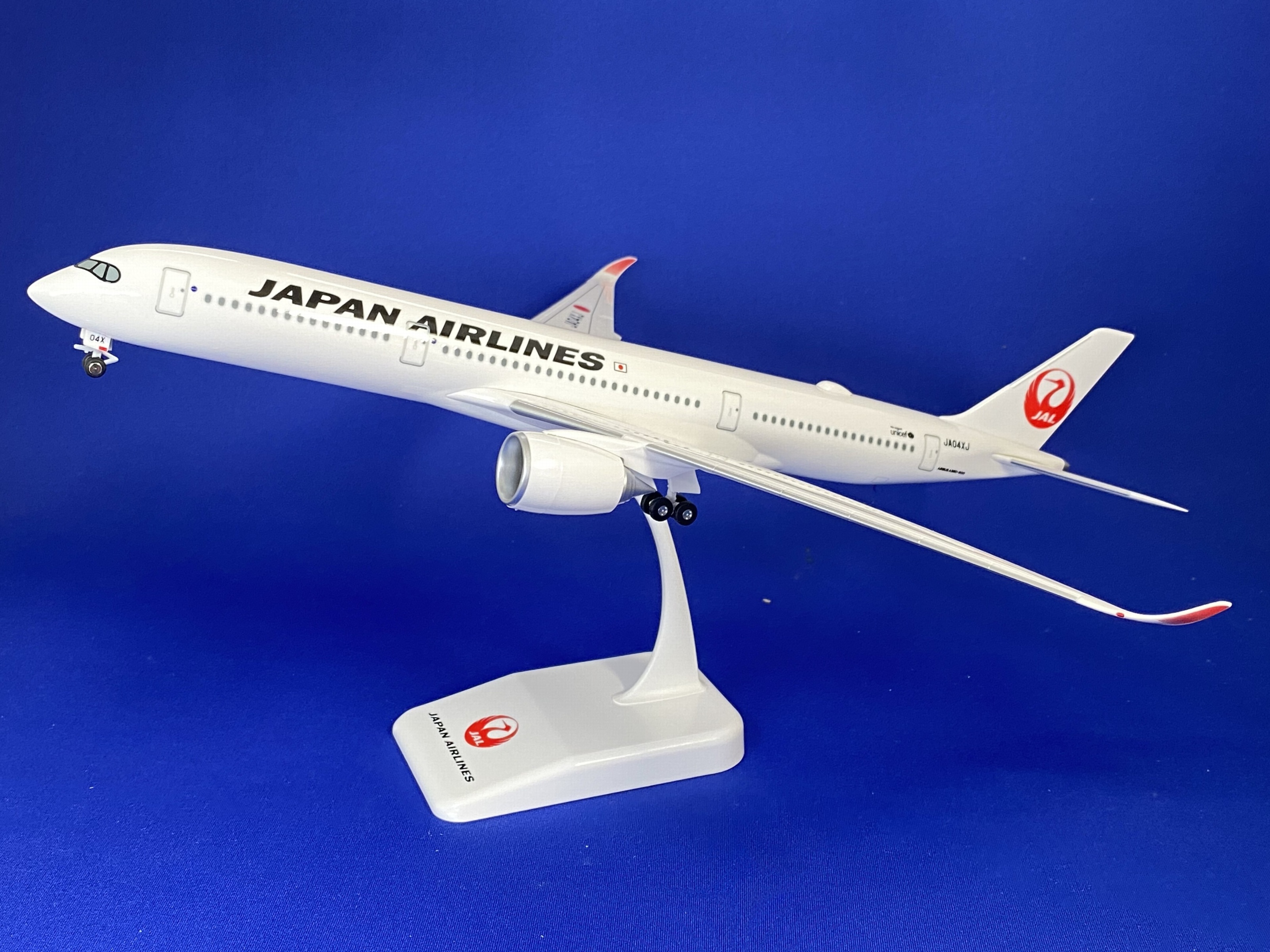 BJQ2046 JALUX企画品 (EVER RISE) JAL / 日本航空 4号機 A350-900 JA04XJ 組立品 スナップインモデル 1:200 完売しました。 JALUX 1:200 JAL Japan Airlines  / 日本航空 A350-900 プラスチック製