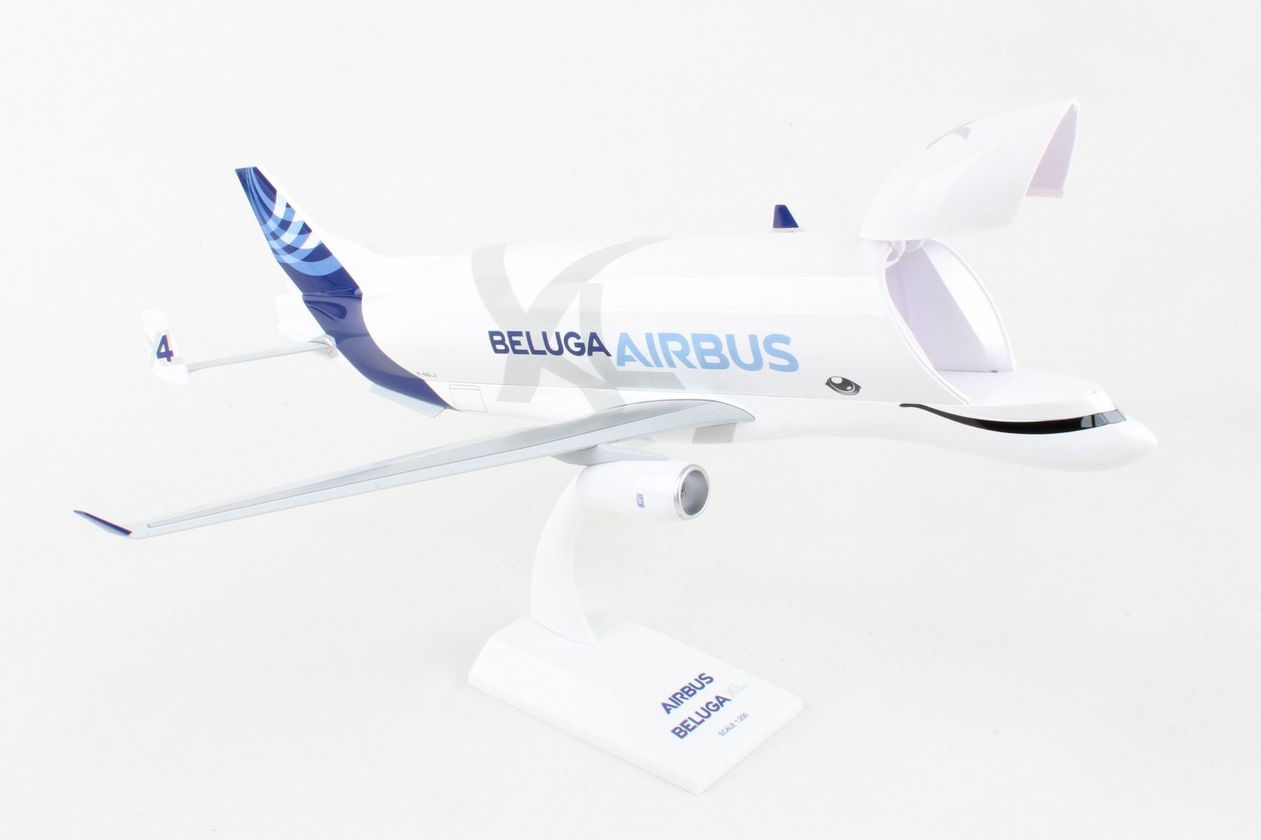 SKR1090 SKY MARKS Airbus BelugaXL / エアバス ベルーガ A300-600ST  カーゴドア開閉 組立式 スタンド付き ギヤなし 1:200 メーカー完売 SKY MARKS 1:200 Airbus BelugaXL / エアバス ベルーガ A300-600ST Beluga プラスチック製