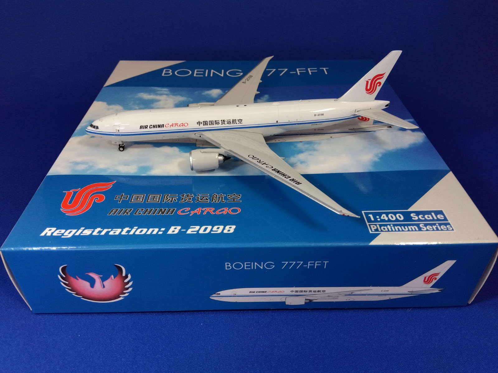 11707 Phoenix AIR CHINA CARGO / 中国国際貨物 B777-200F B-2098 1:400 完売しました。 Phoenix 1:400 Air China Cargo / 中国国際貨運航空 777-200F 亜鉛ダイキャスト製