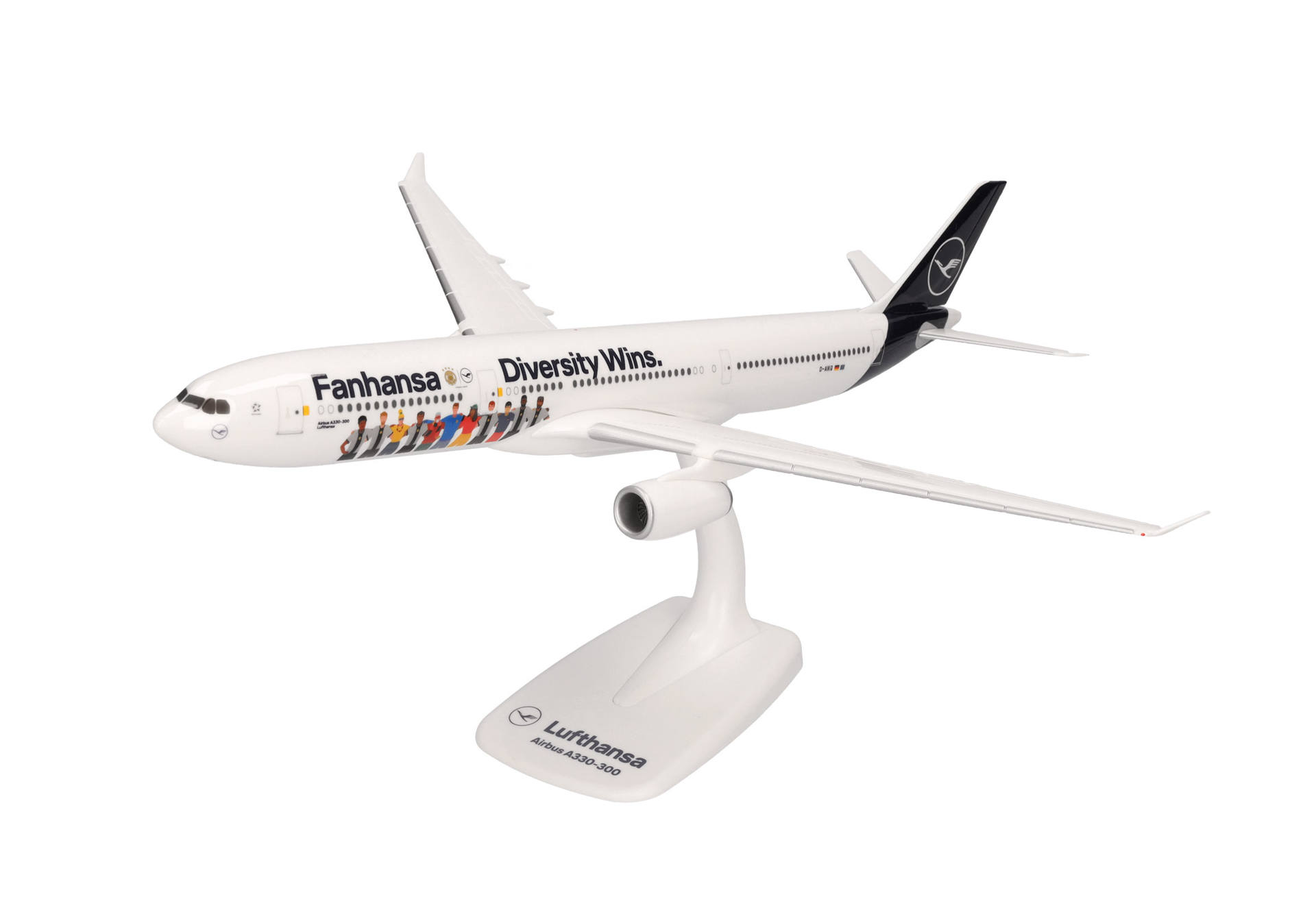 613897 Herpa SNAPFIT Lufthansa / ルフトハンザドイツ航空 A330-300 D-AIKQ “Fanhansa - Diversity Wins” 1:200 予約