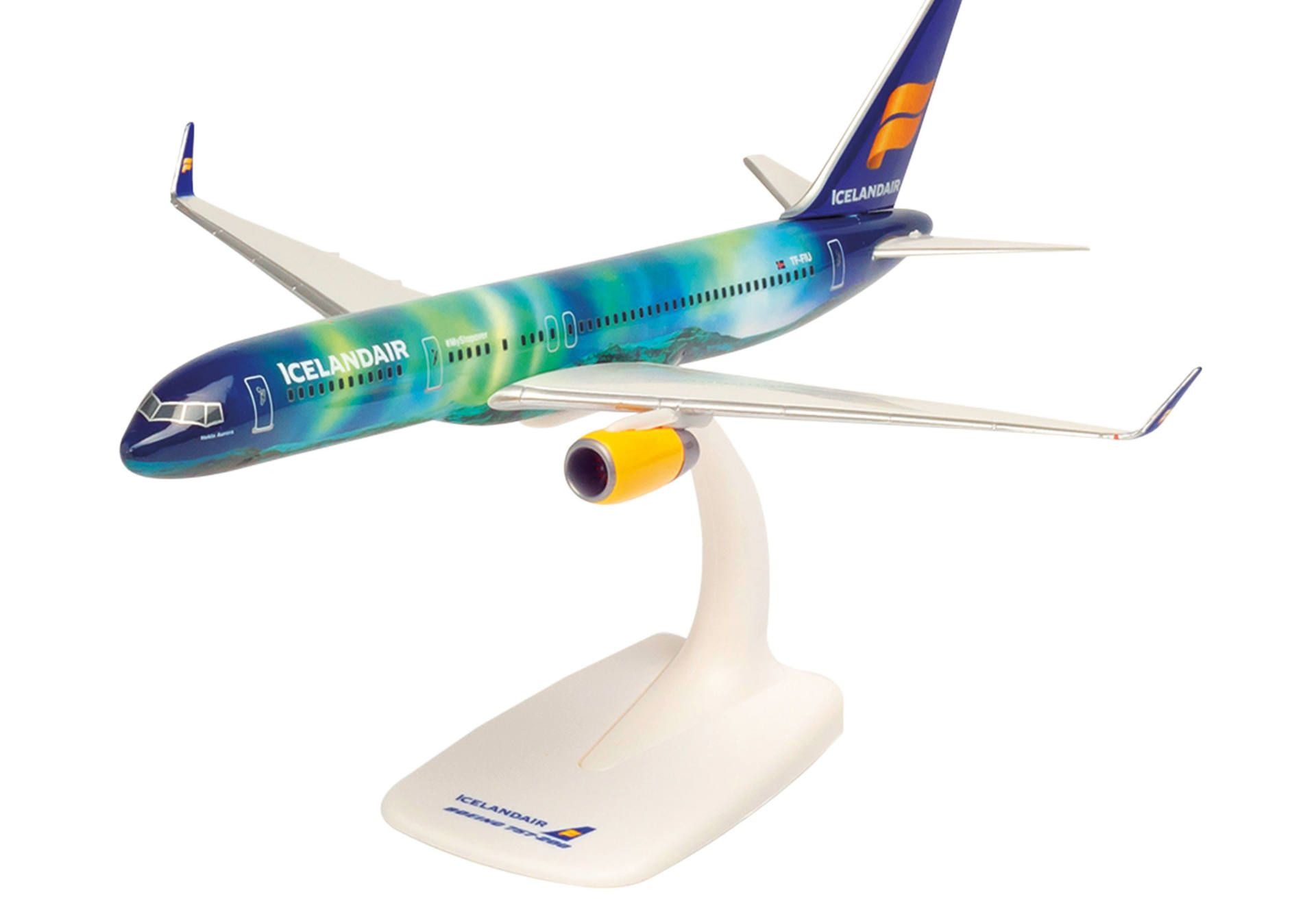 610735-001 Herpa SNAPFIT Icelandair / アイスランド航空 B757-200 TF-FIU Hekla Aurora 1:200 予約