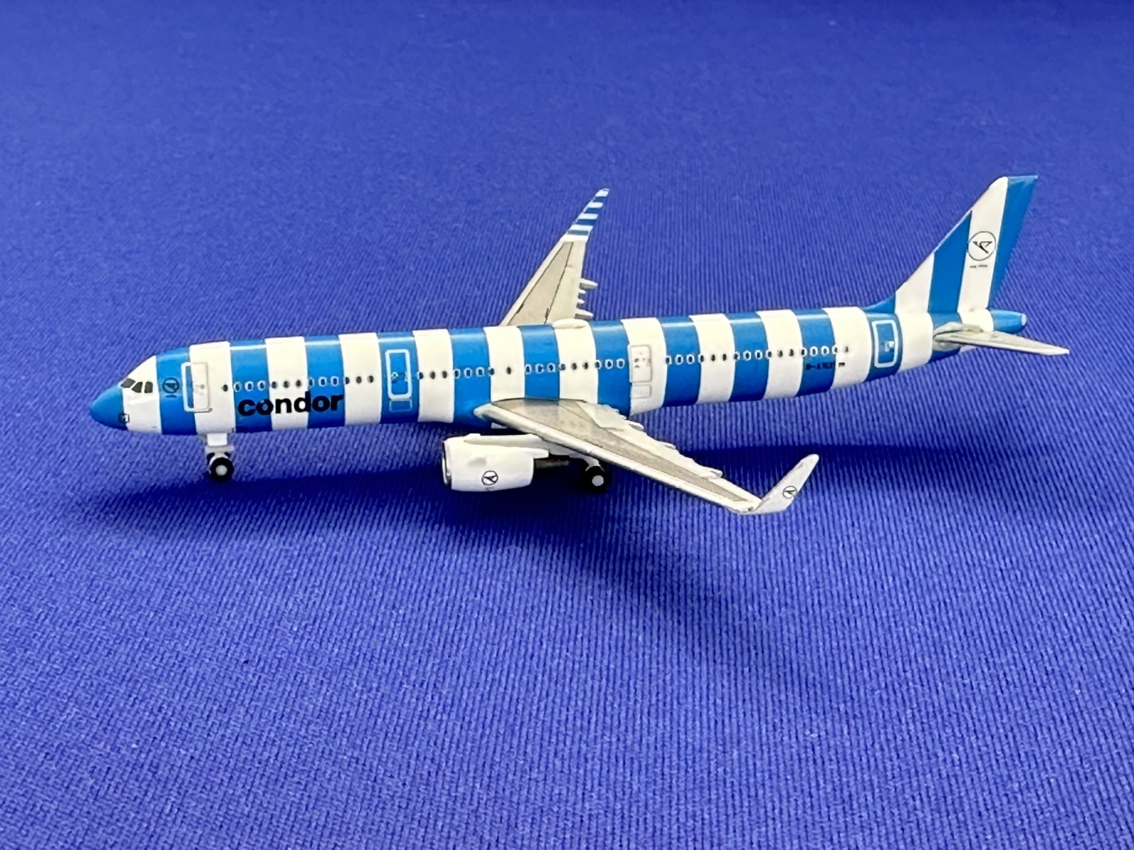 536707 Herpa CLUB MODELS Condor Sea A321 D-ATCF プラスチック製スタンド付 1:500 完売しました。