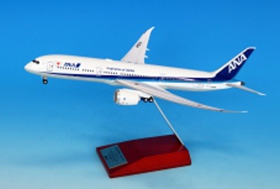 NH20228 全日空商事特注品 ANA All Nippon Airways / 全日空 B787-9 WiFiレドーム付 JA936A 完成品 木製スタンド付き 1:200 完売しました