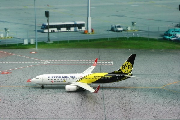 11149 Phoenix Turkish Airlines / トルコ航空/ターキッシュ エアラインズ (BVB) B737-800 TC-JHU 1:400 Phoenix 1:400 Turkish Airlines / トルコ航空/ターキッシュ エアラインズ 737-800 亜鉛ダイキャスト製