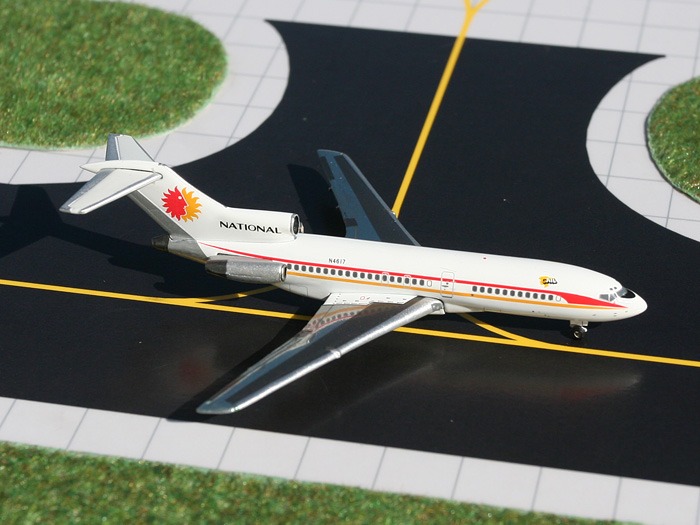 GJ70174 GEMINI JETS National Airlines / ナショナル・エアラインズ B727-100 N4617 1:400 完売しました。 GEMINI JETS 1:400 National Airlines / ナショナル・エアラインズ 727-100 亜鉛ダイキャスト製