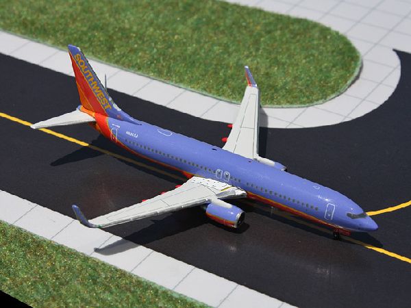 GJ701176 GEMINI JETS Southwest Airlines / サウスウエスト航空 B737-800W N8301J 1:400 完売しました。