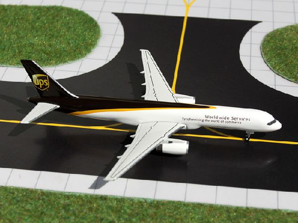 15380 GEMINI JETS UPS / ユーピーエス B757-200F N463UP 1:400 メーカー完売 GEMINI JETS 1:400 UPS / ユーピーエス ユナイテッド・パーセル・サービス 757-200F 亜鉛ダイキャスト製