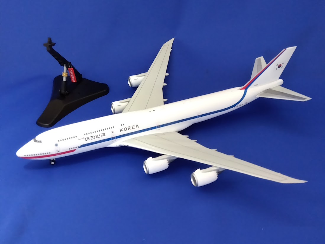 LH2346 JCWING Korean Air Force (ROKAF) / 韓国大統領専用機 韓国空軍 B747-8 HL7643 1:200 完売しました JC WING 1:200 Korean Air Force (ROKAF) / 韓国政府専用機 747-8 亜鉛ダイキャスト製